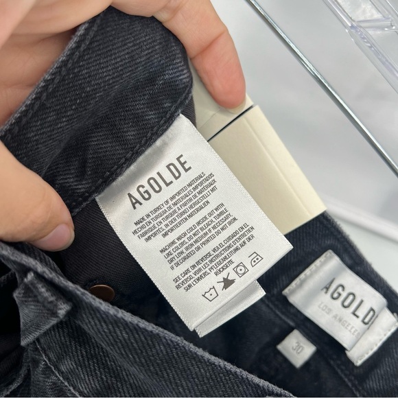 AGOLDE Mila Vintage Black Classic High Rise Denim Shorts in "Slow Burn" 30 NWT - Picture 8 of 9